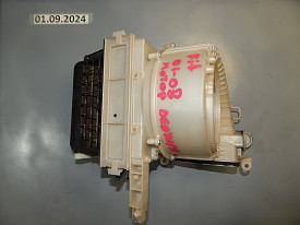 КОРПУС ВЕНТИЛЯТОРА ПЕЧКИ HONDA FIT 1 GD 2001-2008