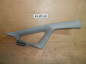 НАКЛАДКА ПЕРЕДНЕЙ СТОЙКИ ВЕРХНЯЯ ПРАВАЯ (СВЕТЛО-СЕРЫЙ) HONDA FIT 2 GE 2008-2012
