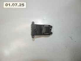 ПУЛЬТ УПРАВЛЕНИЯ СТЕКЛОПОДЪЕМНИКА ЗАДНЕЙ ПРАВОЙ ДВЕРИ HONDA FIT 2 GE 2008-2015