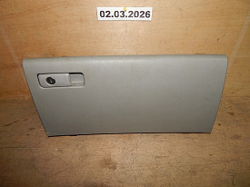 БАРДАЧОК ПЕРЕДНЕЙ ПАНЕЛИ (77500-TK8-A0) (С USB РОЗЕТКОЙ) (МЕЛКИЕ ЦАРАПИНЫ) (СВЕТЛО-СЕРЫЙ) HONDA ODYSSEY RL5 (USA) 2010-2017