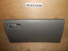 БАРДАЧОК ПЕРЕДНЕЙ ПАНЕЛИ (77500-TK8-A0) (С USB РОЗЕТКОЙ) (МЕЛКИЕ ЦАРАПИНЫ) (ТЕМНО-СЕРЫЙ) HONDA ODYSSEY RL5 (USA) 2010-2017