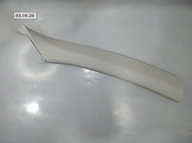 НАКЛАДКА ПЕРЕДНЕЙ ПРАВОЙ СТОЙКИ ВЕРХНЯЯ (85820-AB000) (СВЕТЛО-СЕРЫЙ) HYUNDAI ELANTRA CN7 2020-2026