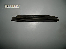 ДЕКОР ГАРМОШКА СТЕКЛА ЛЮКА ПРАВАЯ (ЧЕРНАЯ) INFINITI QX56 - QX80 Z62 2010-2024