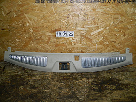 НАКЛАДКА НА ЗАМОК БАГАЖНИКА (84990-1LA0A) (БЕЖЕВЫЙ) INFINITI QX56 - QX80 Z62 2010-ПО Н.В