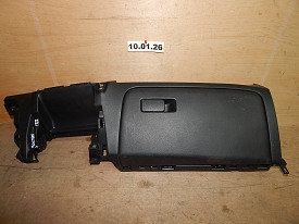 БАРДАЧОК ПЕРЕДНЕЙ ПАНЕЛИ (84761-Q5000) (ЦАРАПИНЫ) (ЧЕРНЫЙ) KIA SELTOS SP2 2019-2026