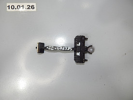 ОГРАНИЧИТЕЛЬ ДВЕРИ ЗАДНИЙ ЛЕВЫЙ (СТОПОР) KIA SELTOS SP2 2019-2026