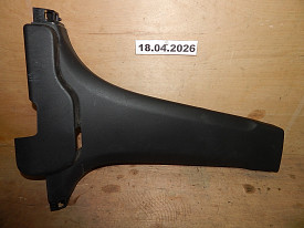 НАКЛАДКА СРЕДНЕЙ СТОЙКИ НИЖНЯЯ ПРАВАЯ (85845-B2600) (ЧЕРНЫЙ) KIA SOUL 2 PS 2014-2019
