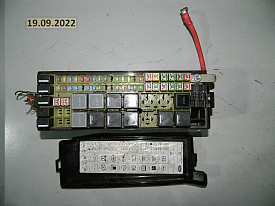 БЛОК ПРЕДОХРАНИТЕЛЕЙ ПОД КАПОТОМ 5.0 LAND ROVER RANGE ROVER SPORT L320 2005-2013