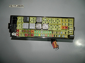 БЛОК ПРЕДОХРАНИТЕЛЕЙ ПОД КАПОТОМ БЕЗ КРЫШКИ 3.0 (TURBO) (SUPERCHARGED) LAND ROVER RANGE ROVER SPORT L494 2013-2022