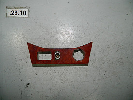 ДЕКОР ПАНЕЛЬ СРЕДНЕЙ КОНСОЛИ (КРАСНАЯ) LEXUS RX330-350 XU30 2003-2009