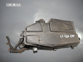 БЛОК ПРЕДОХРАНИТЕЛЕЙ ПОД КАПОТОМ (ПРАВЫЙ РУЛЬ) LEXUS LS460 USF40 2006-2012