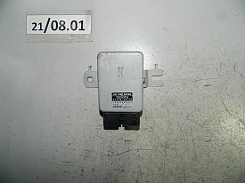 БЛОК УПРАВЛЕНИЯ ТОПЛИВНЫМ НАСОСОМ (89570-60140) LEXUS LX470 UZJ100 1998-2007