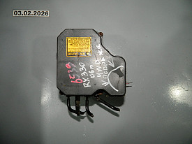 БЛОК ABS (44540-48060) 3.3 (ВЕРХНЯЯ КРЫШКА СЛОМАНА) LEXUS RX330-RX350-RX400H XU30 2003-2009