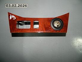 ДЕКОР ПАНЕЛЬ СРЕДНЕЙ КОНСОЛИ (№9) (КРАСНАЯ В КРАПИНКУ) LEXUS RX330-RX350-RX400H XU30 2003-2009