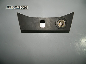 ДЕКОР ПАНЕЛЬ СРЕДНЕЙ КОНСОЛИ (ПОД КНОПКУ ОМЫВАТЕЛЯ ФАР) (ЧЕРНЫЙ) LEXUS RX330-RX350-RX400H XU30 2003-2009