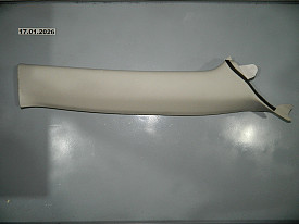 НАКЛАДКА ПЕРЕДНЕЙ СТОЙКИ ВЕРХНЯЯ ПРАВАЯ (KD45-68160) (СВЕТЛО СЕРЫЙ) MAZDA CX-5 KE 2011-2017