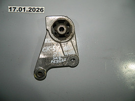 КРЕПЛЕНИЕ ЗАДНЕГО РЕДУКТОРА ЛЕВОЕ 2.5 (4WD) (KD35-28-68YA) MAZDA CX-5 KE 2011-2017