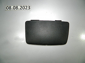 ЗАГЛУШКА ОБШИВКИ БАГАЖНИКА ПРАВАЯ (ЧЕРНЫЙ) (EG21688J0) MAZDA CX-7 ER 2006-2012