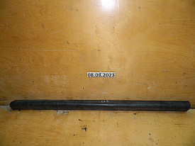 НАКЛАДКА ДВЕРИ ПЕРЕДНЯЯ ПРАВАЯ НИЖНЯЯ (ПОЦАРАПАНА) (EG2151RA1) MAZDA CX-7 ER 2006-2012