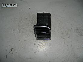 ДЕФЛЕКТОР ПЕРЕДНЕЙ ПАНЕЛИ ПРАВЫЙ (KD4564730) (ХРОМ ЧЕРНЫЙ) MAZDA 6 GJ 2012-2015