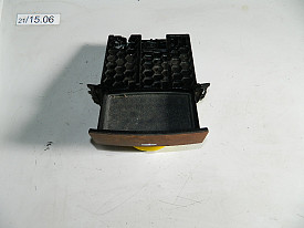 БАРДАЧОК ЦЕНТРАЛЬНОЙ КОНСОЛИ (СВЕТЛОЕ-ДЕРЕВО) (A1646801152) MERCEDES-BENZ GL450-GL500-GL550 X164 2006-2012