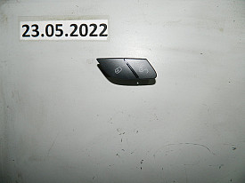 КНОПКА БЛОКИРОВКИ ДВЕРЕЙ ПЕРЕДНЯЯ ЛЕВАЯ (A2518200910) MERCEDES-BENZ GL450-GL500-GL550 X164 2006-2012