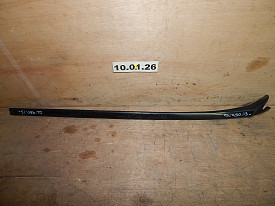 МОЛДИНГ ЛОБОВОГО СТЕКЛА ПРАВЫЙ (A1666901280) MERCEDES-BENZ GL350-GL450-GL550-GLS450 X166 2012-2019