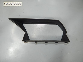 РАМКА ИНФОРМАЦИОННОГО ДИСПЛЕЯ (A2046801989) (ЦАРАПИНЫ) MERCEDES-BENZ GLK250-GLK300-GLK350 X204 2008-2015