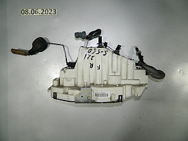 ЗАМОК ДВЕРИ ПЕРЕДНИЙ ПРАВЫЙ (12-КОНТАКТОВ) (С ДОВОДЧИКОМ) (A2217205835) MERCEDES-BENZ S350-S550 W221 2005-2013