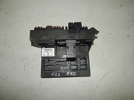 БЛОК ПРЕДОХРАНИТЕЛЕЙ ПОД КАПОТОМ (A211 545 77 01) MERCEDES-BENZ CLS550 2004-2010