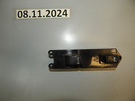 ПУЛЬТ ДВЕРИ ПЕРЕДНИЙ ПРАВЫЙ (С AUTO) (25411-8J000) NISSAN ALTIMA L31 2001-2006