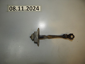 ОГРАНИЧИТЕЛЬ ДВЕРИ ПЕРЕДНИЙ (СТОПОР) (R-L) NISSAN ALTIMA L31 2001-2004