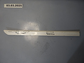 МОЛДИНГ ДВЕРИ ЗАДНИЙ ПРАВЫЙ НИЖНИЙ (82870-JA000) (БЕЛЫЙ) (ЦАРАПИНЫ) NISSAN ALTIMA L32 2006-2013