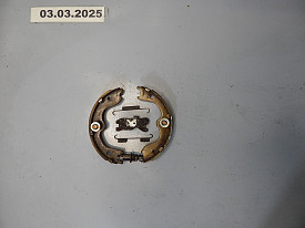 КОЛОДКИ БАРАБАННЫХ ТОРМОЗОВ (НА 1 СТОРОНУ) NISSAN ALTIMA L32 2006-2013
