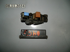 БЛОК РЕЛЕ 1.6 (TURBO) (БОЛЬШОЙ) (КРЫШКА СЛОМАНА) NISSAN JUKE F15 2010-2018