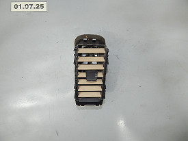 ДЕФЛЕКТОР РАМКИ ДИСПЛЕЯ ПРАВЫЙ (БЕЖЕВЫЙ) NISSAN MURANO Z50 2002-2007