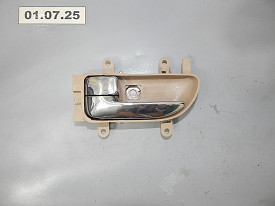 РУЧКА ДВЕРИ ВНУТРЕННЯЯ ЛЕВАЯ (F-R) (БЕЖЕВЫЙ-ХРОМ) NISSAN MURANO Z50 2002-2007