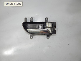 РУЧКА ДВЕРИ ВНУТРЕННЯЯ ПРАВАЯ (F-R) (ЧЕРНЫЙ-ХРОМ) NISSAN MURANO Z50 2002-2007