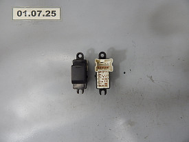 ПУЛЬТ СТЕКЛОПОДЪЕМНИКА ЗАДНИЙ (R-L) (5-КОНТАКТОВ) NISSAN MURANO Z50 2002-2007