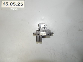 ПУЛЬТ СТЕКЛОПОДЬЕМНИКА ДВЕРИ ЗАДНИЙ (R-L) (25411-JD000) NISSAN QASHQAI J10 2006-2013