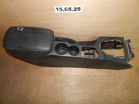 КОНСОЛЬ СРЕДНЯЯ С ПОДЛОКОТНИКОМ (С ПОВРЕЖДЕНИЕМ) NISSAN QASHQAI J10 2006-2013