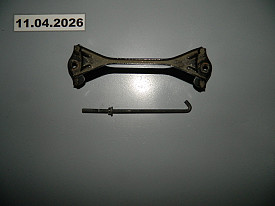 КРЕПЛЕНИЕ АККУМУЛЯТОРА (24427-DF30A) (С 1 ШТАНГОЙ) NISSAN QASHQAI J11 - ROGUE SPORT J11 2017-2024
