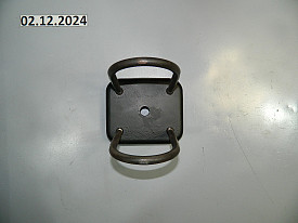 КРЕПЛЕНИЕ РЕССОРЫ С СКОБАМИ (СТРЕМЯНКА) 4.0 (4WD) NISSAN XTERRA N50 2005-2015