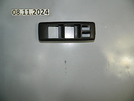 НАКЛАДКА ПУЛЬТА СТЕКЛОПОДЪЕМНИКА ПЕРЕДНЯЯ ЛЕВАЯ (80961-JM00A) (ЧЕРНАЯ) NISSAN ROGUE J10 2007-2013