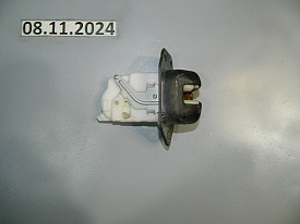 ЗАМОК КРЫШКИ БАГАЖНИКА (90502-EN00A) NISSAN ROGUE J10 2007-2013