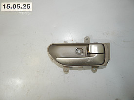 РУЧКА ДВЕРИ ВНУТРЕННЯЯ ПЕРЕДНЯЯ ПРАВАЯ (СЕРЫЙ) (ЦАРАПИНЫ) NISSAN STAGEA 2 M35 2001-2007