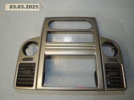 РАМКА ПОД МАГНИТОЛУ И БАРДАЧЕК (C ДЕФЛЕКТОРАМИ) (68260-EQ110) (С ПОТЁРТОСТЯМИ) NISSAN X-TRAIL T30 2001-2007