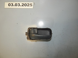 РУЧКА ДВЕРИ ВНУТРЕННЯЯ ЛЕВАЯ NISSAN X-TRAIL T30 2001-2007