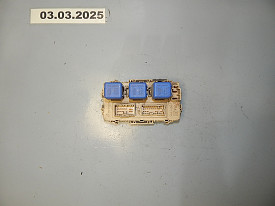 БЛОК ПРЕДОХРАНИТЕЛЕЙ САЛОНА (БОДИК) NISSAN X-TRAIL T30 2001-2007