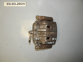 СУППОРТ ТОРМОЗНОЙ ПЕРЕДНИЙ ПРАВЫЙ NISSAN X-TRAIL T30 2001-2007